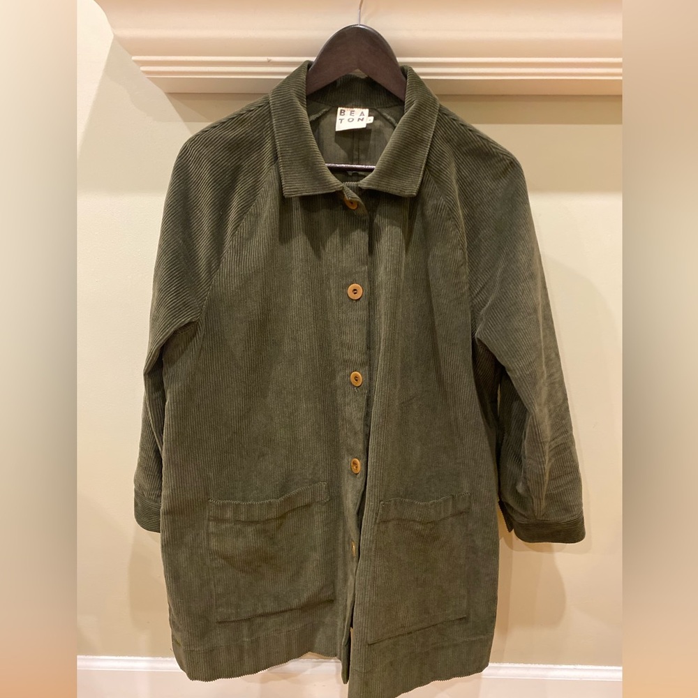 Beaton Linen Green corduroy chore coat sz M